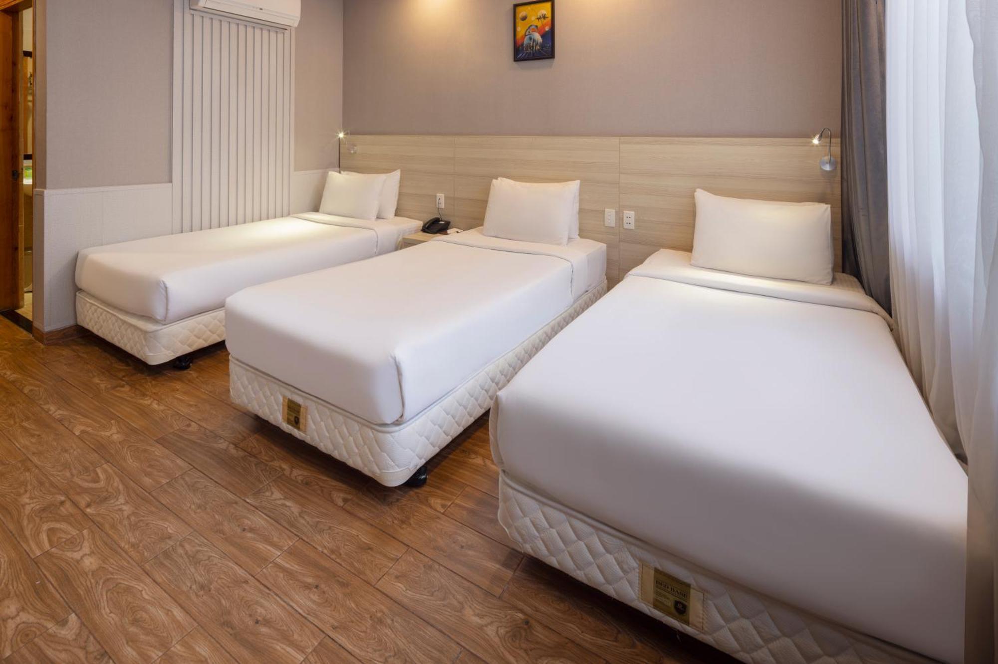 Viet Lotus Saigon Hotel Ho Chi Minh City Bagian luar foto