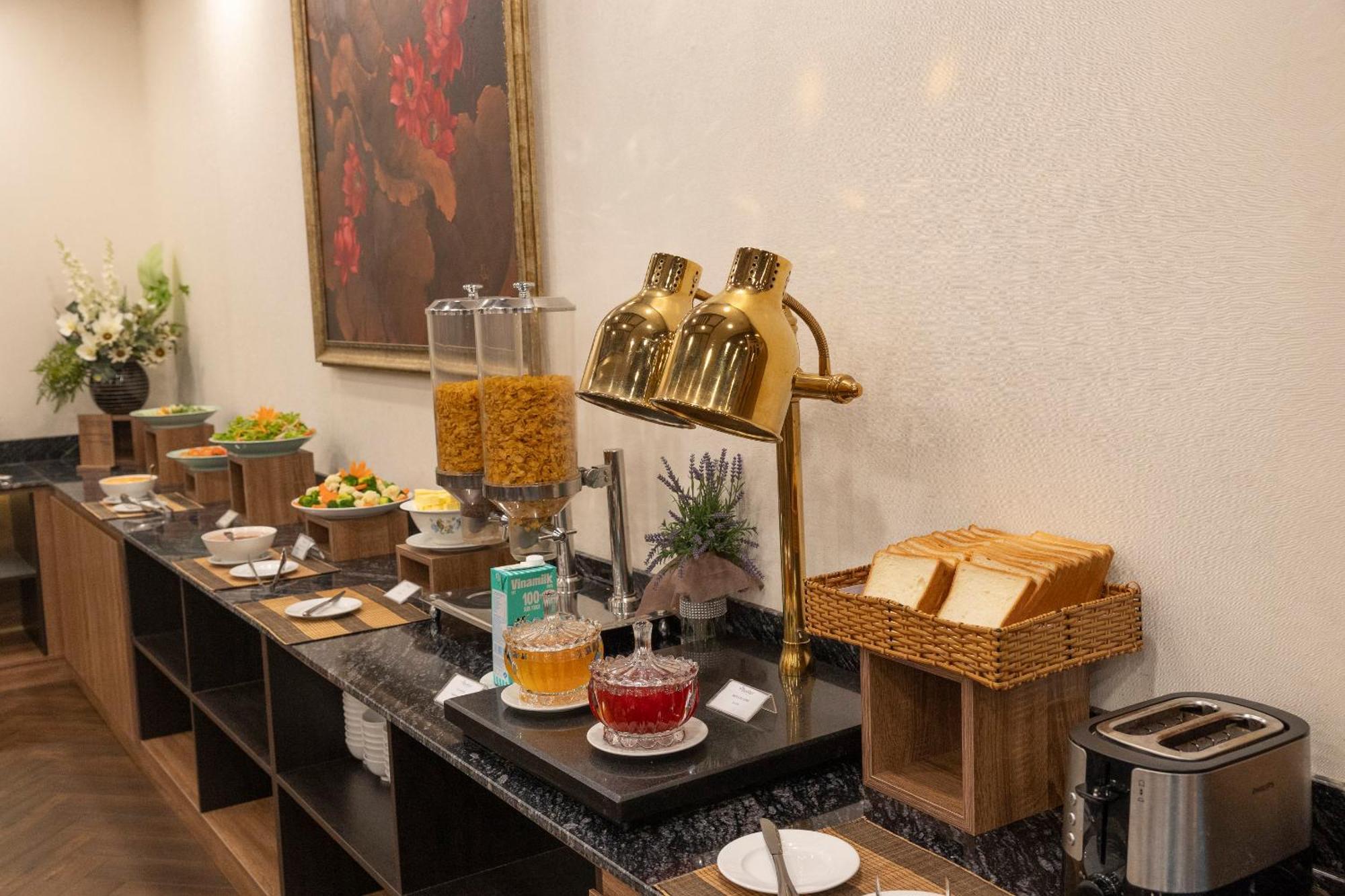 Viet Lotus Saigon Hotel Ho Chi Minh City Bagian luar foto
