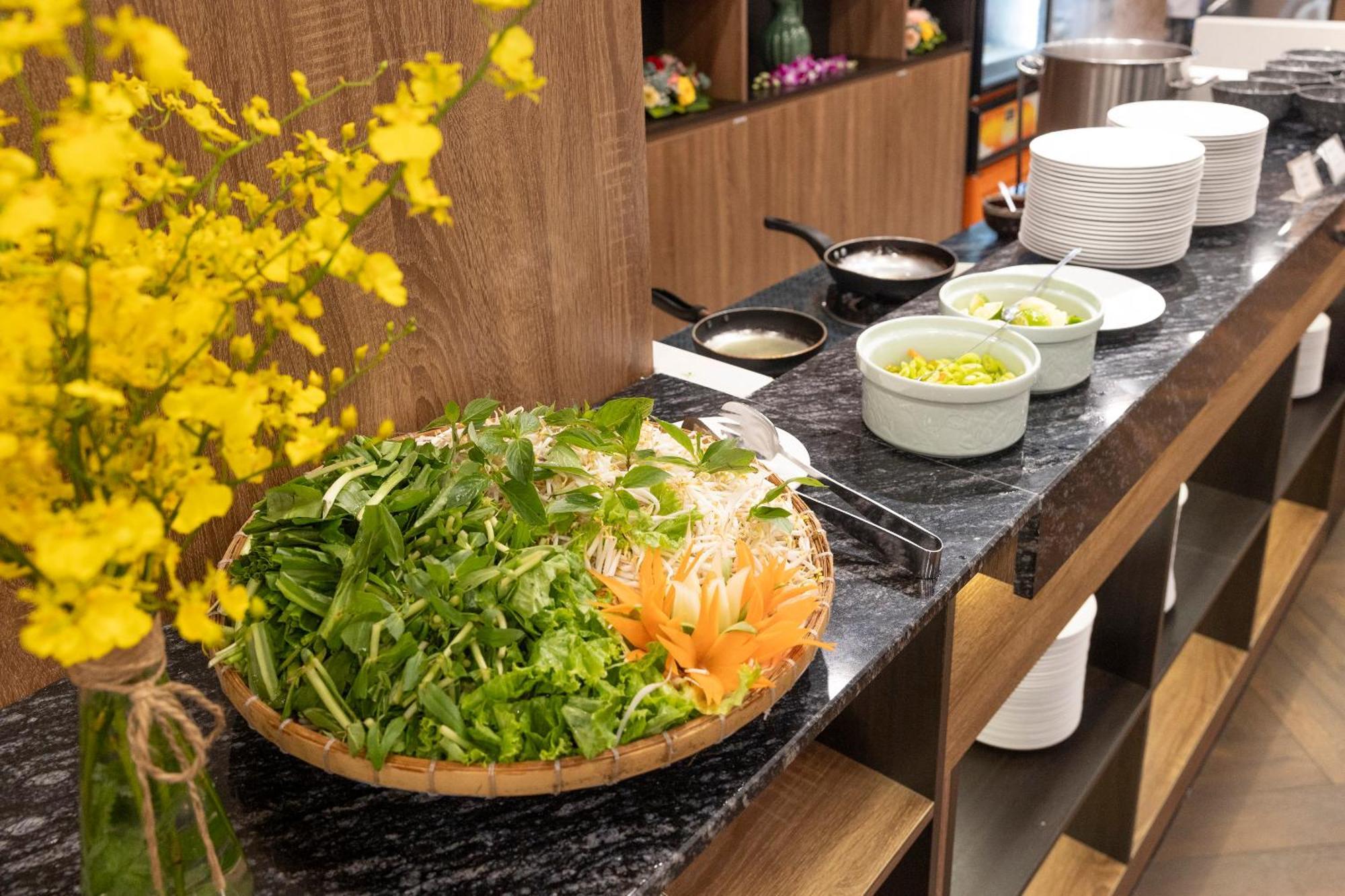 Viet Lotus Saigon Hotel Ho Chi Minh City Bagian luar foto
