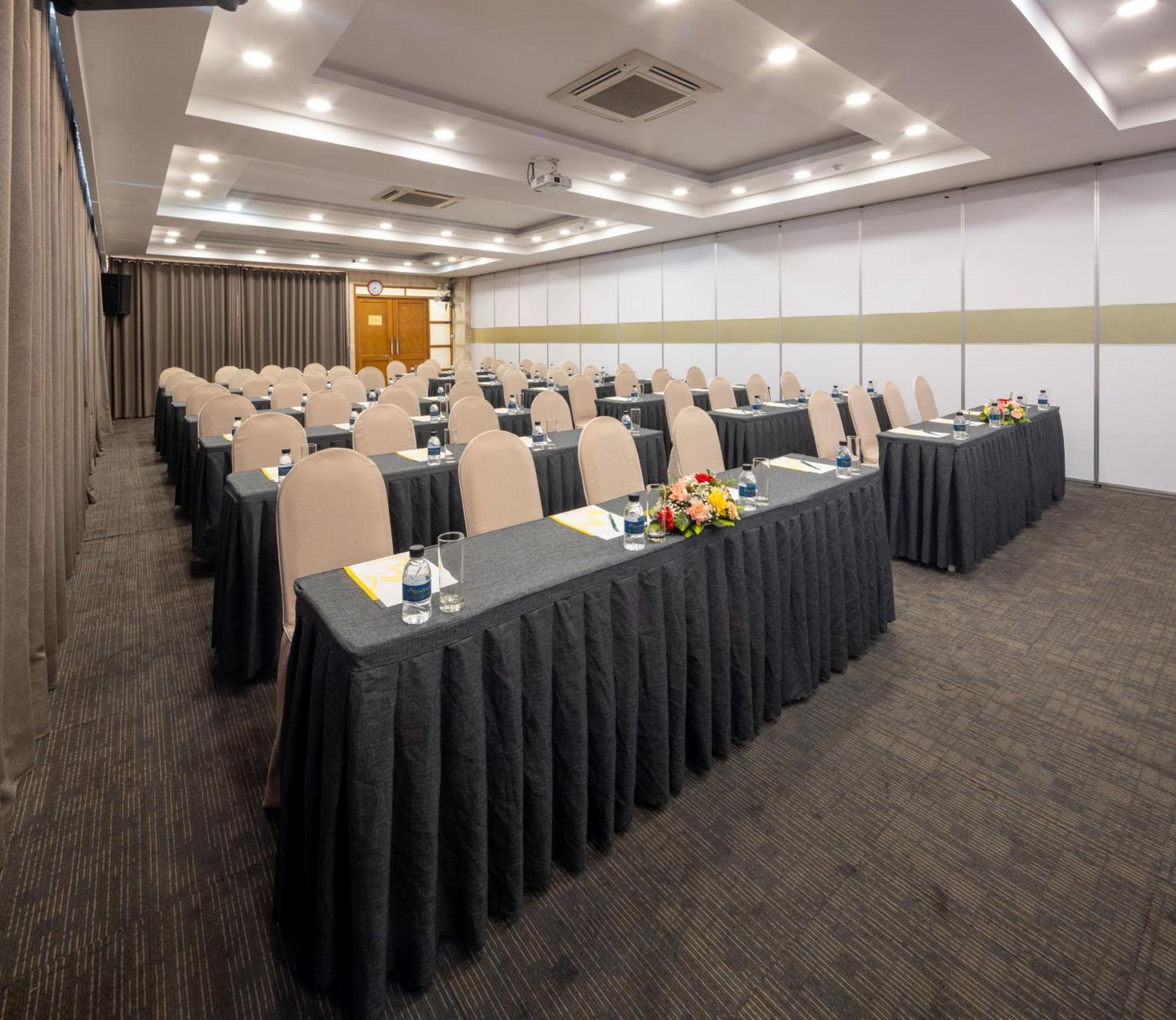Viet Lotus Saigon Hotel Ho Chi Minh City Bagian luar foto