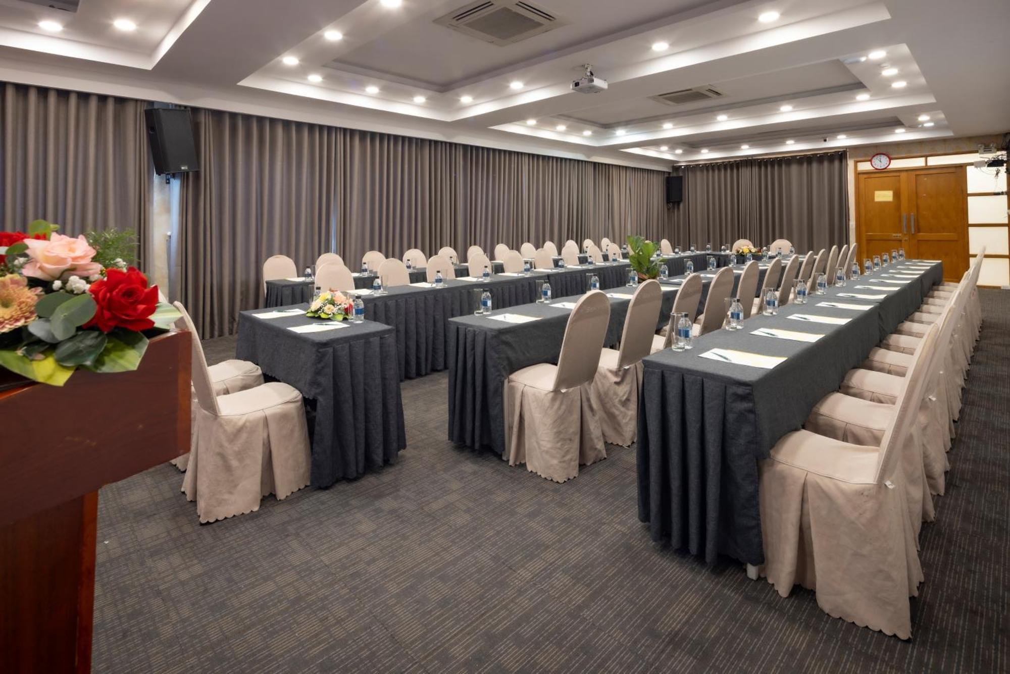 Viet Lotus Saigon Hotel Ho Chi Minh City Bagian luar foto