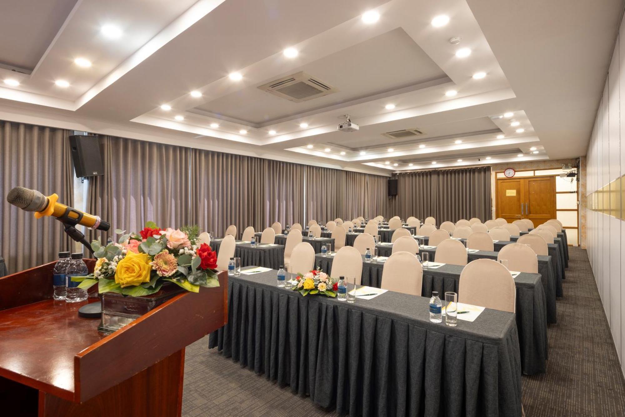 Viet Lotus Saigon Hotel Ho Chi Minh City Bagian luar foto