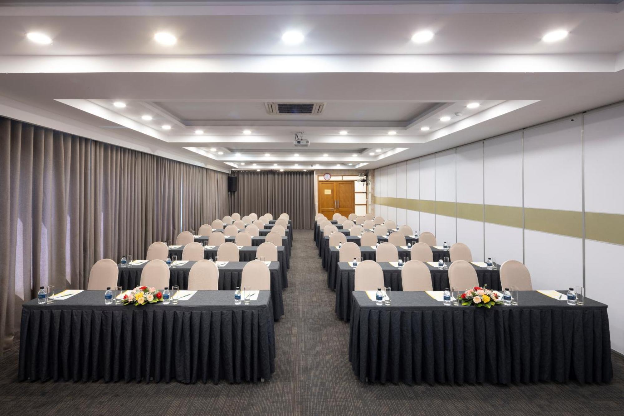 Viet Lotus Saigon Hotel Ho Chi Minh City Bagian luar foto