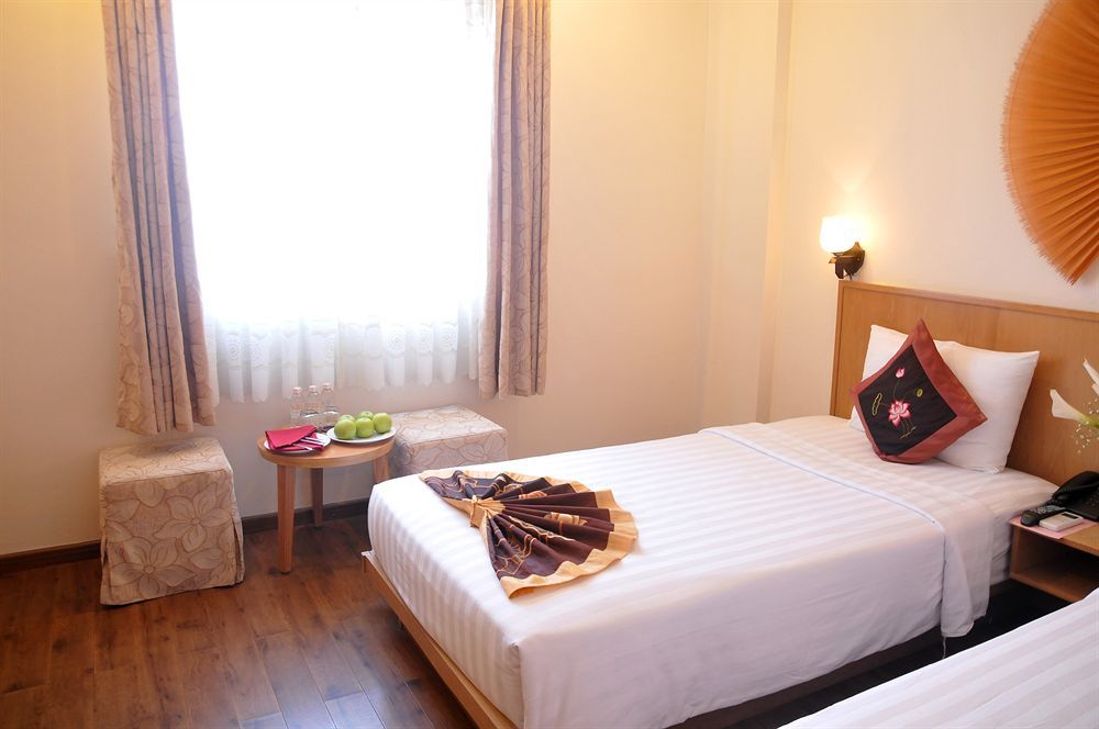 Viet Lotus Saigon Hotel Ho Chi Minh City Bagian luar foto