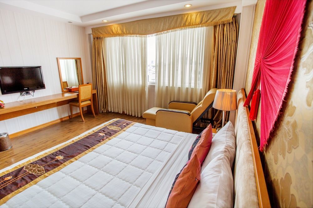 Viet Lotus Saigon Hotel Ho Chi Minh City Bagian luar foto